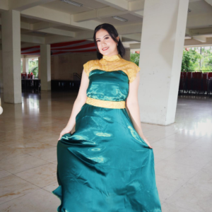 Gaun Satin Hijau