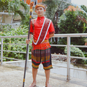 Baju Adat Toraja Pria