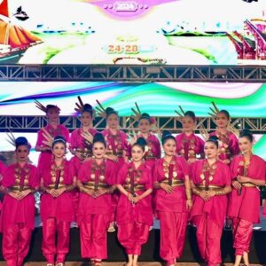 Kostum Tari Bugis-Makassar