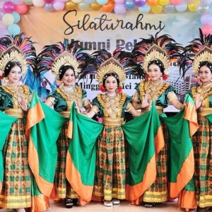 Kostum Tari Bugis-Makassar