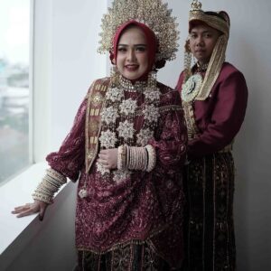 Baju Adat Pengantin Bugis-Makassar