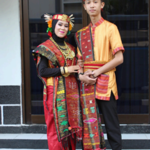 Baju Batak Pasangan