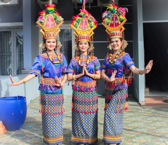 Baju Toraja Biru Dongker