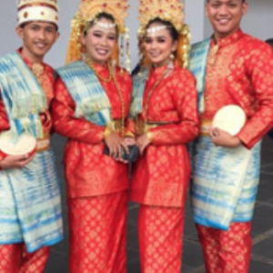 Baju Melayu Kreasi