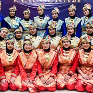 Kostum Tari Saman